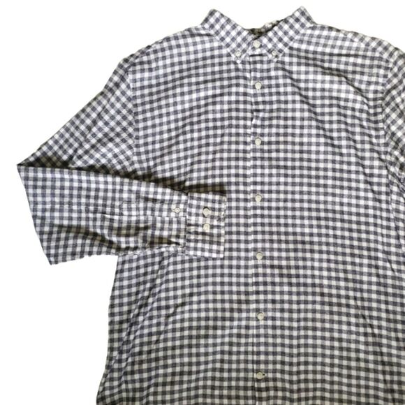 Banana Republic Button Down Shirt - Picture 2 of 8